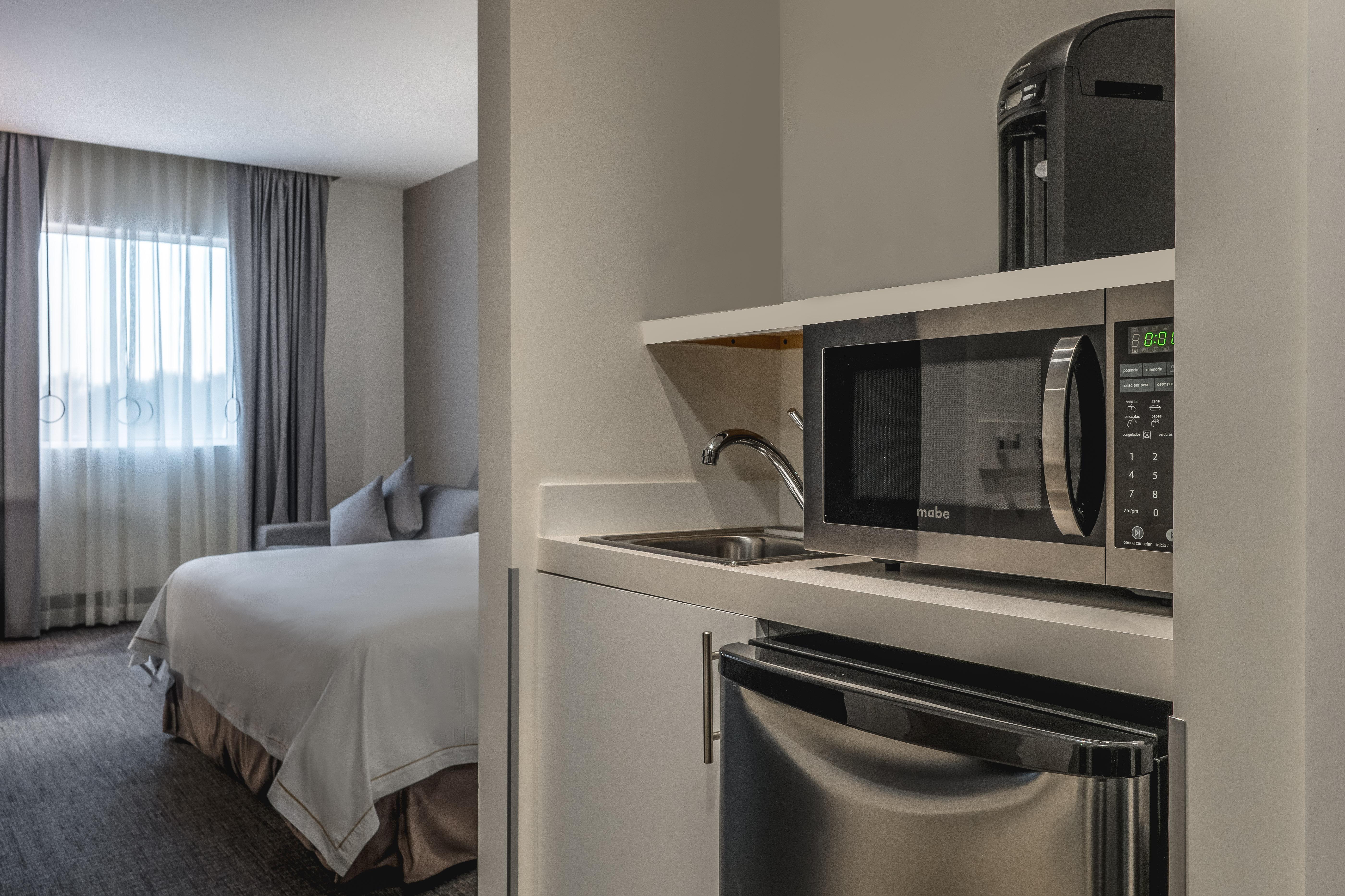 Holiday Inn Express & Suites Silao Aeropuerto Terminal By Ihg Bagian luar foto