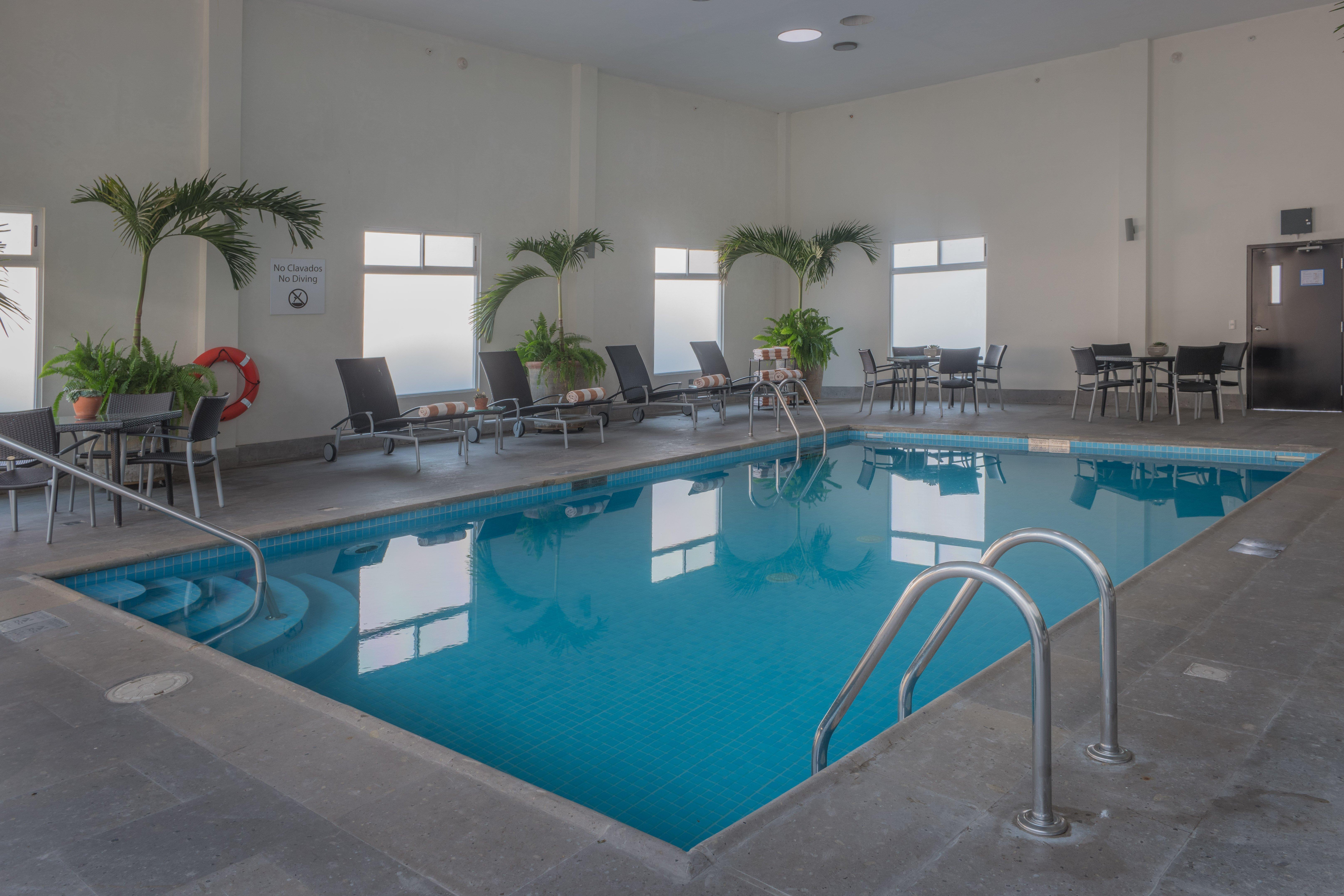 Holiday Inn Express & Suites Silao Aeropuerto Terminal By Ihg Bagian luar foto
