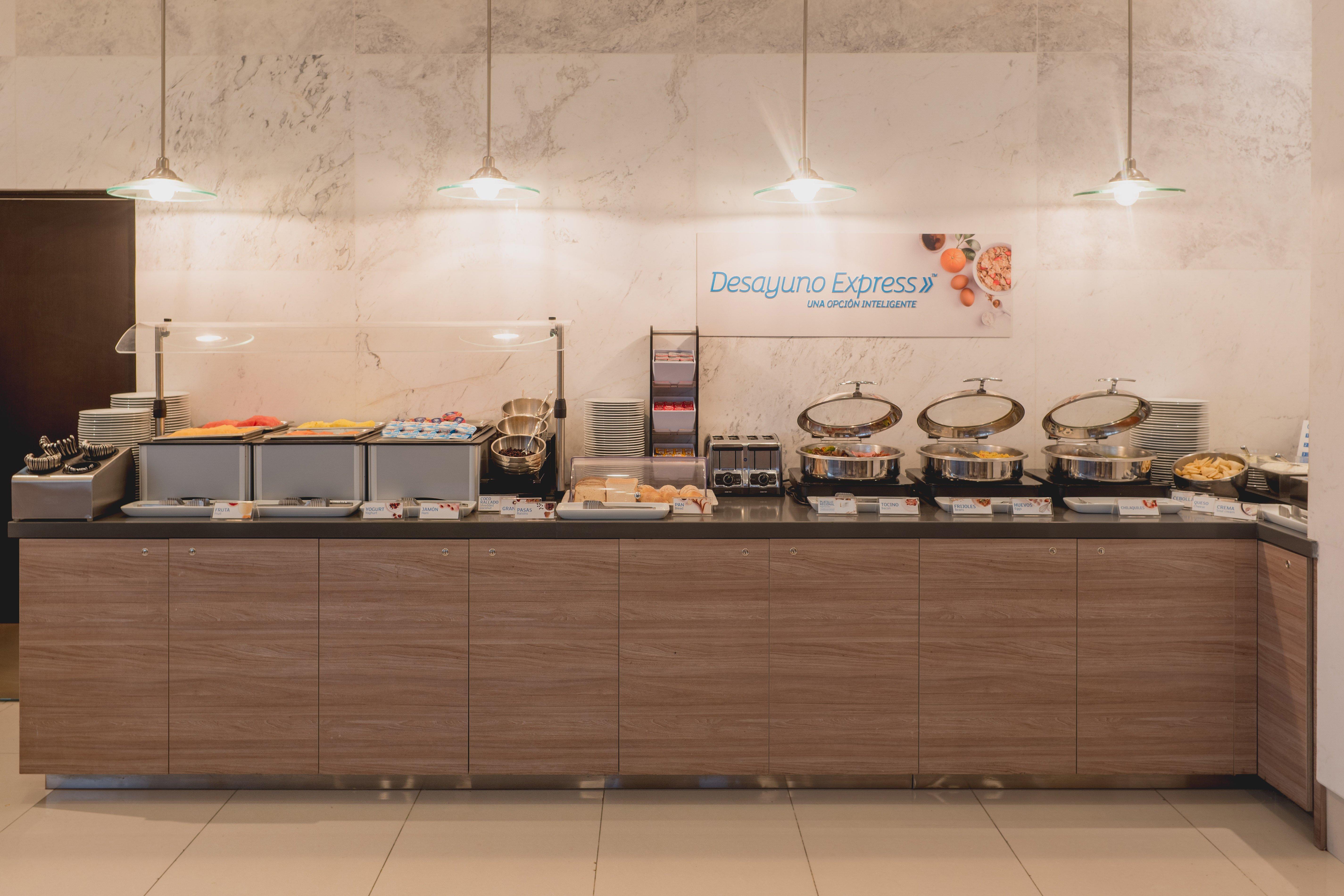 Holiday Inn Express & Suites Silao Aeropuerto Terminal By Ihg Bagian luar foto