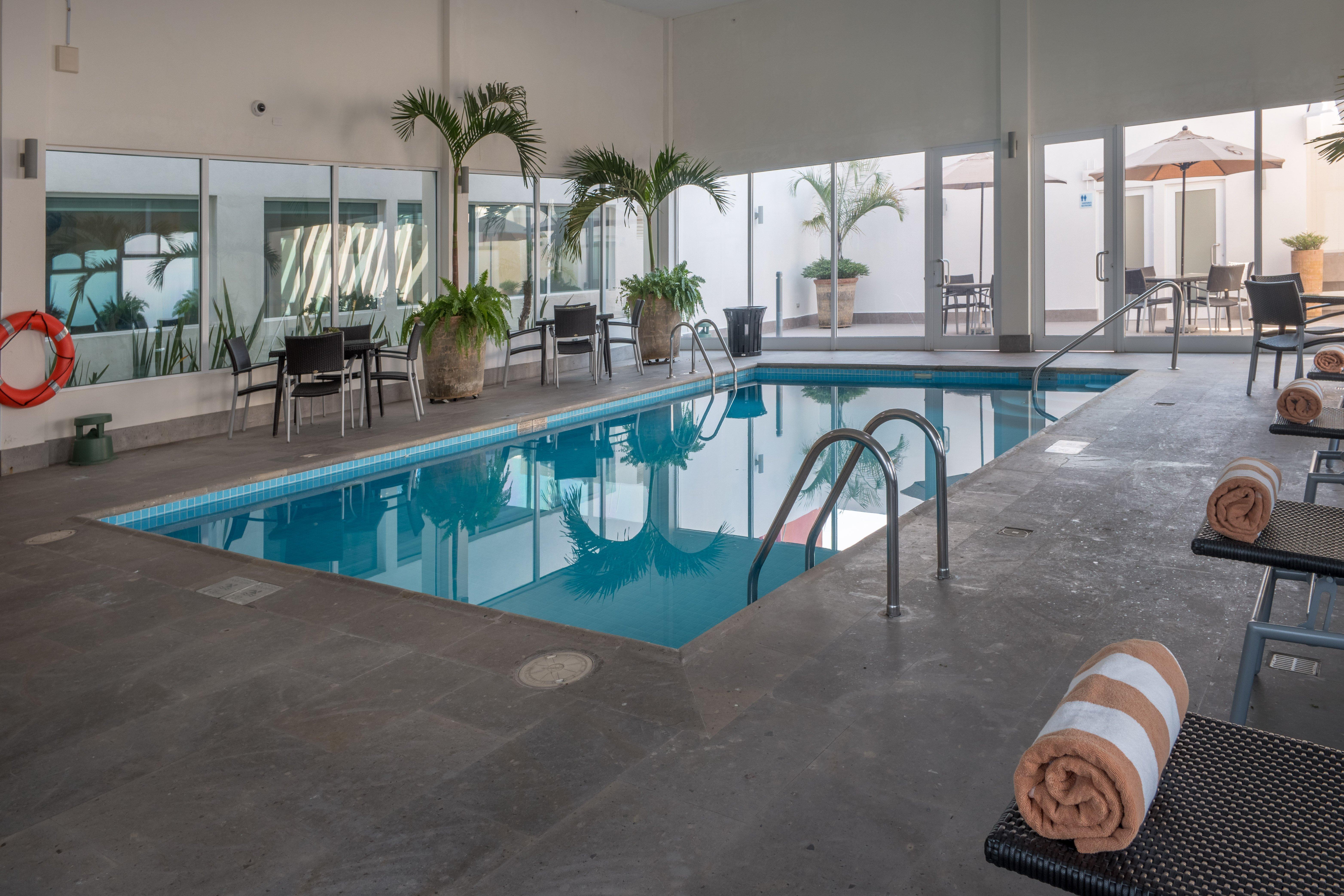 Holiday Inn Express & Suites Silao Aeropuerto Terminal By Ihg Bagian luar foto