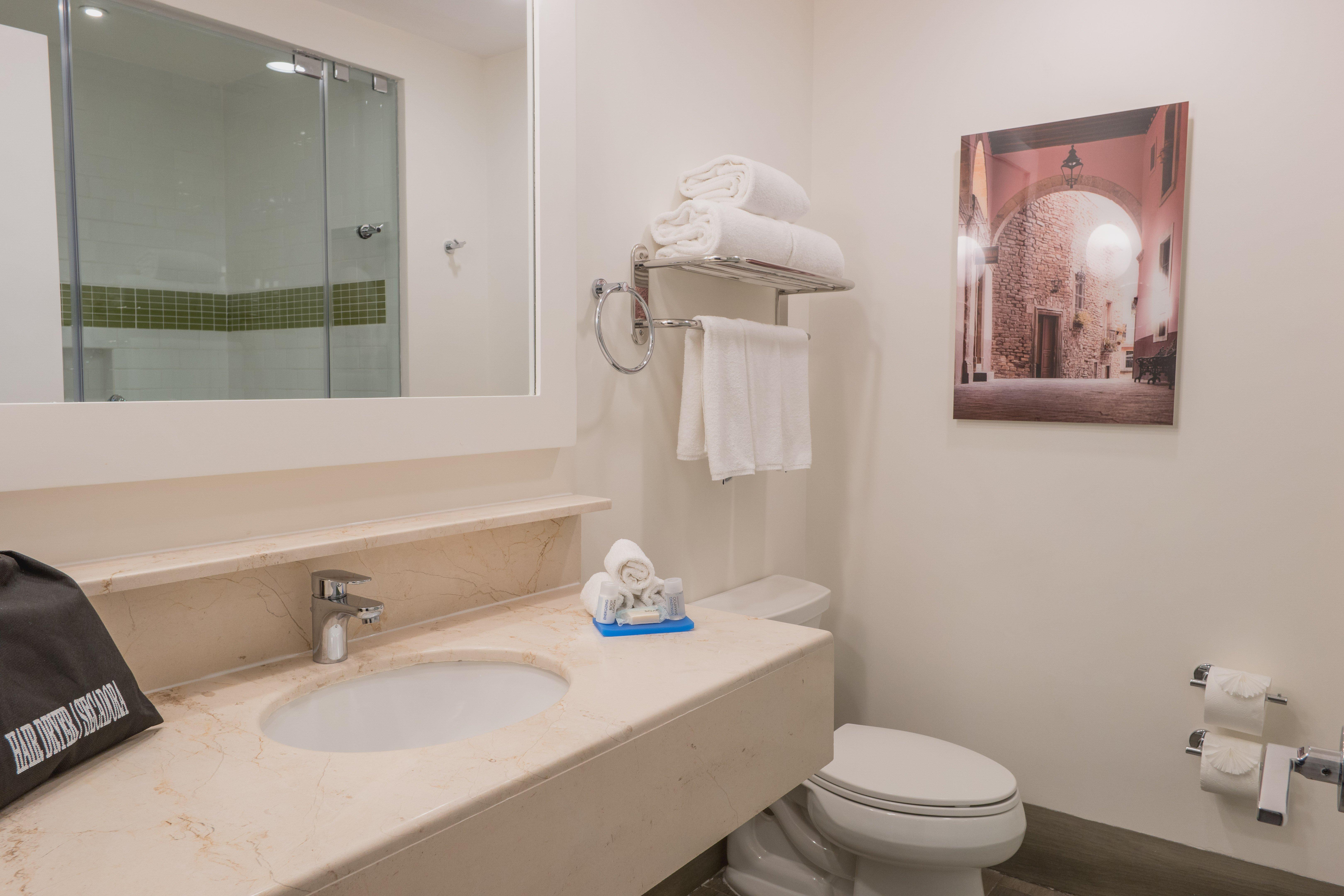 Holiday Inn Express & Suites Silao Aeropuerto Terminal By Ihg Bagian luar foto