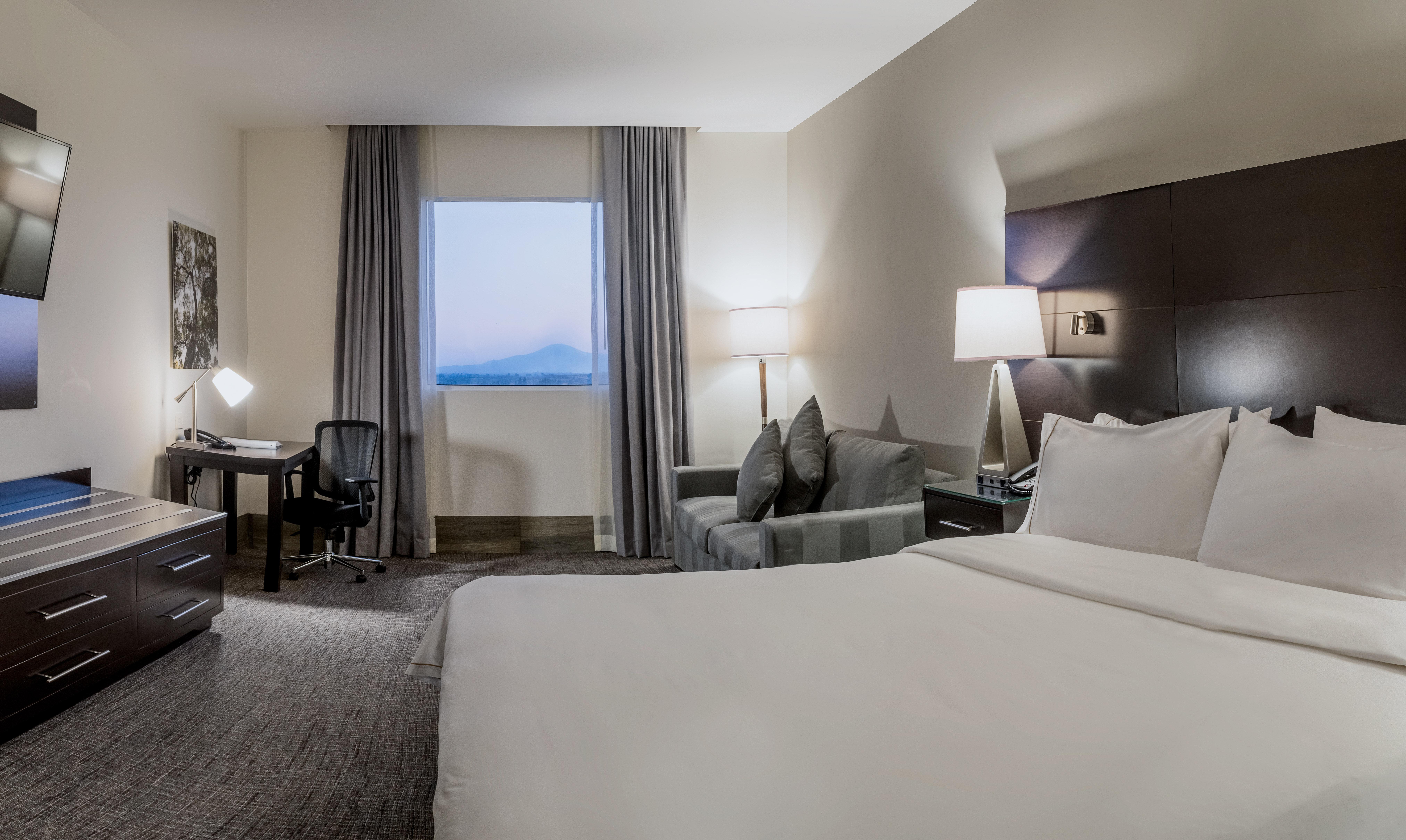 Holiday Inn Express & Suites Silao Aeropuerto Terminal By Ihg Bagian luar foto